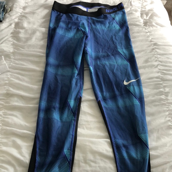 Nike Pants - Nike leggings!!